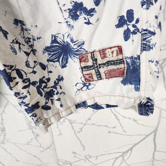 Napapijri White Blue Floral Print 100% Cotton Chino Shorts - Picture 2 of 7